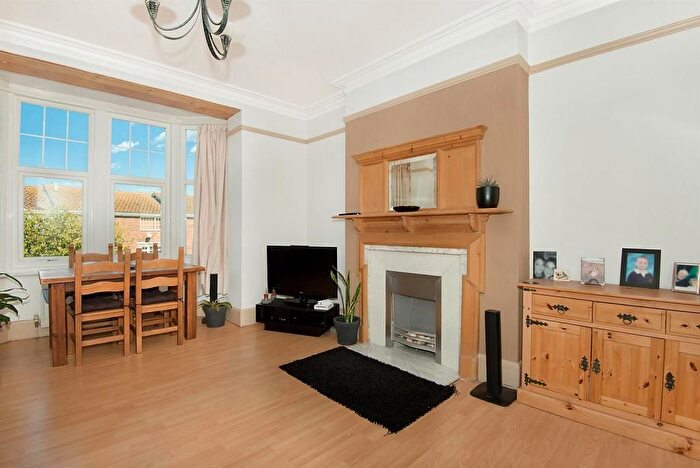 1 Bedroom Flat For Sale In Westgate Bay Avenue, Westgate On Sea, CT8