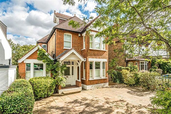 5 Bedroom Property To Rent In Kingston Lane, Teddington, TW11