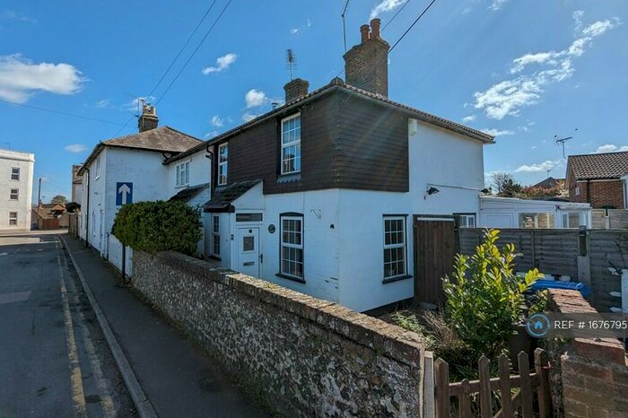 3 Bedroom End Of Terrace House To Rent In Bull Lane, Newington, Sittingbourne, ME9