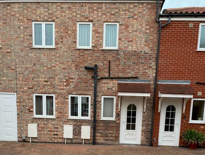 2 Bedroom Terraced House To Rent In Coalmans Court, Great Yarmouth, NR30