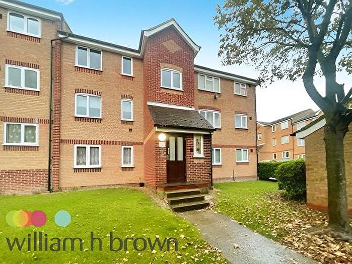 1 Bedroom Apartment To Rent In Oakhill Road, Purfleet-On-Thames, RM19