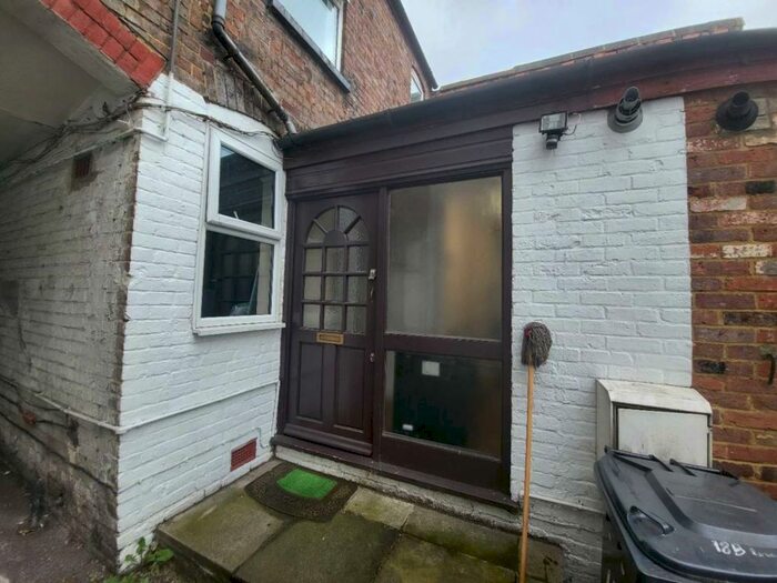 1 Bedroom Maisonette To Rent In Russell Street, Luton, LU1