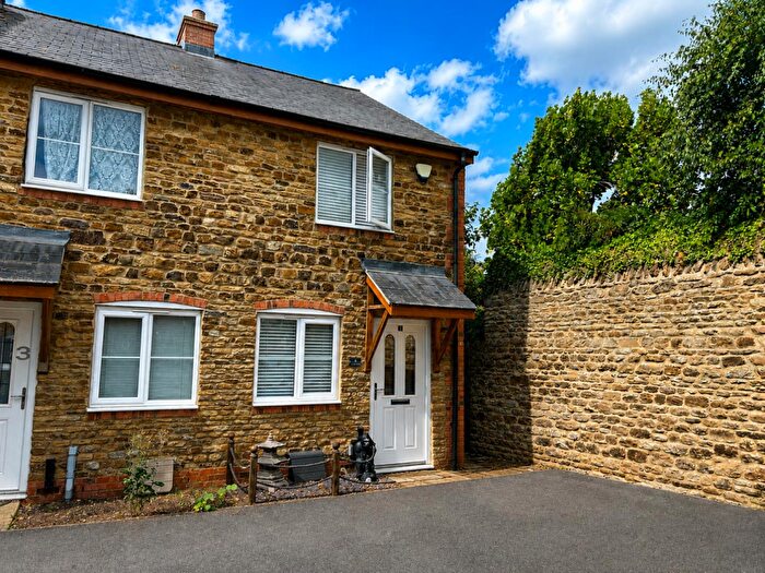 2 Bedroom End Of Terrace House For Sale In Clays Court, Walgrave, Northampton, NN6