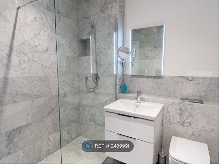 1 Bedroom Flat To Rent In The Mailbox, Birmingham, B1