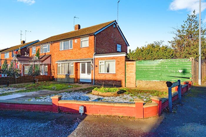 3 Bedroom Semi-detached House For Sale In Homerton Road, Luton, Bedfordshire, LU3