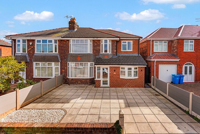 5 Bedroom Semi Detached House For Sale In Crawford Avenue, Widnes, WA8
