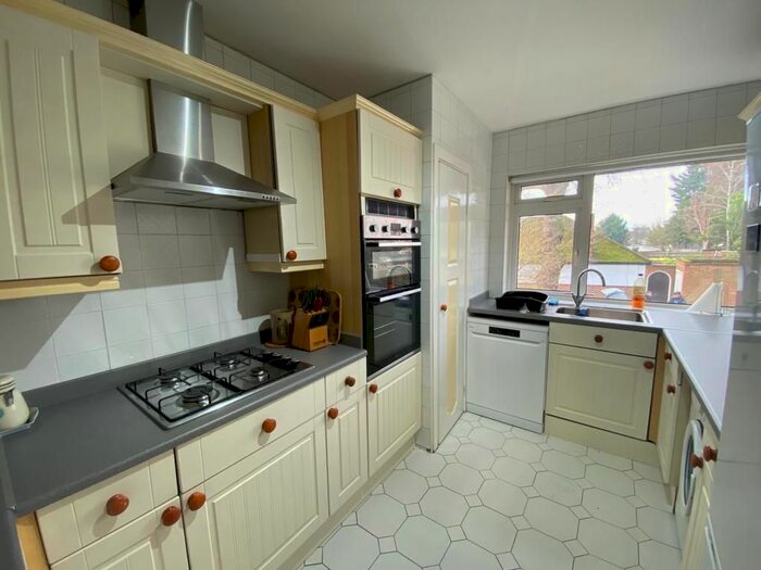 2 Bedroom Maisonette To Rent In Southbourne Gardens, Ruislip, HA4