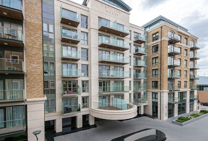 2 Bedroom Flat For Sale In Parr's Way, Fulham Reach, W6