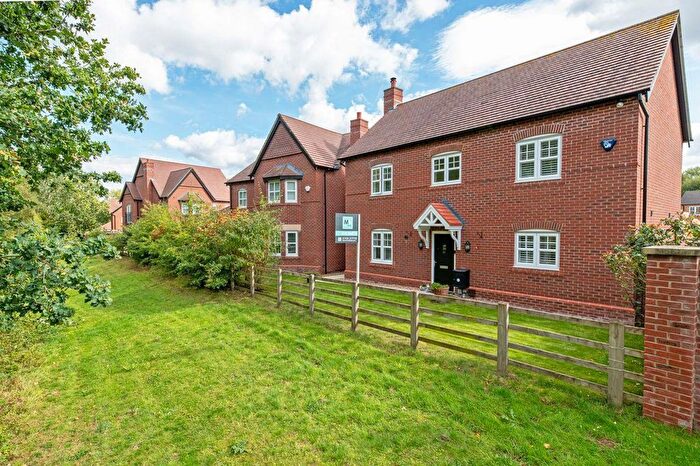 4 Bedroom Detached House For Sale In Lutterworth Avenue, Runcorn, WA7