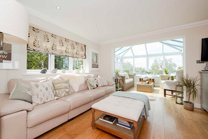 4 Bedroom Detached House For Sale In Over Norton Road, Chipping Norton, OX7