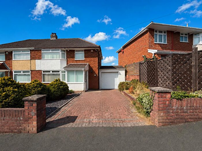 3 Bedroom Semi-Detached House For Sale In Grasmere Drive, Aberdare, CF44