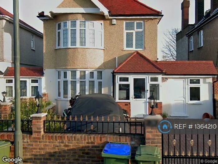 3 Bedroom Detached House To Rent In Brampton Road, Bexleyheath, DA7