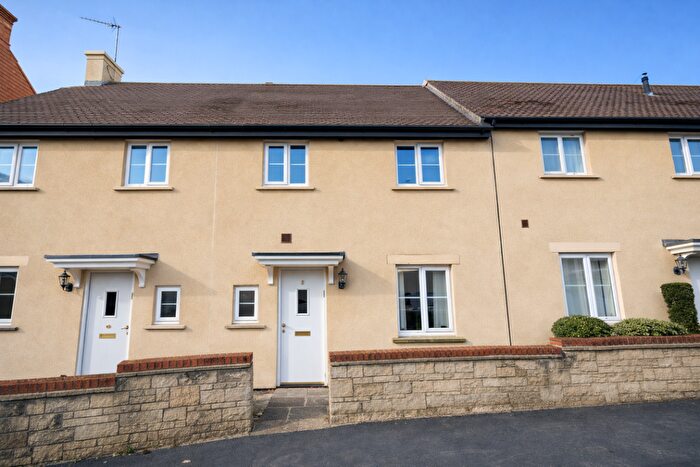 3 Bedroom Terraced House For Sale In Nursery Close, Wroughton, Swindon, SN4