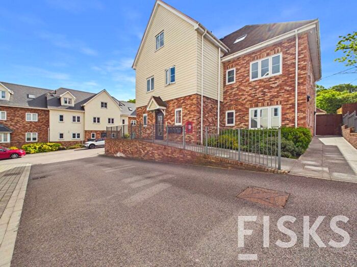 2 Bedroom Flat To Rent In Woodlands Catherine Road, Benfleet, SS7
