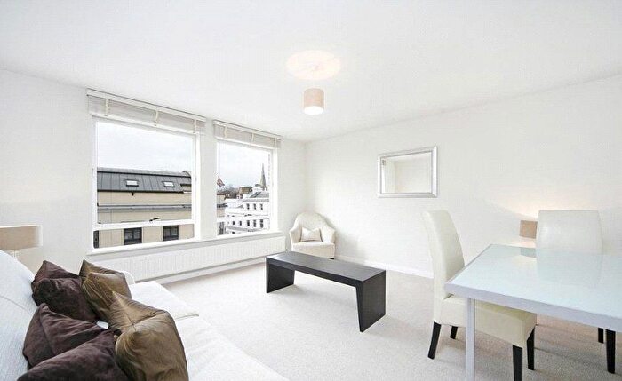 2 Bedroom Flat To Rent In Fulham Road, South Kensington, London, SW3