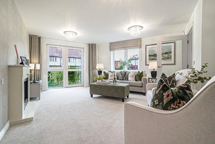 2 Bedroom Retirement Property For Sale In Bower Lodge, Apartment, Stratford Road, Shirley, Solihull, B90