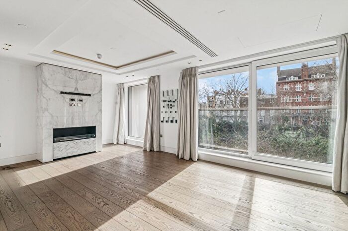 1 Bedroom Flat For Sale In Wolfe House, Kensington High Street, W14