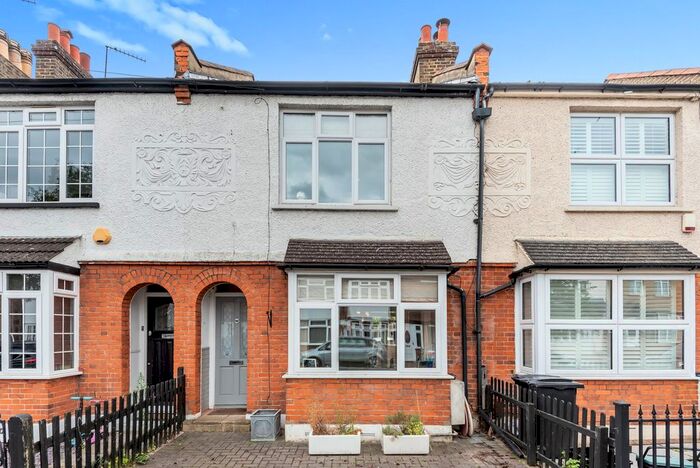 3 Bedroom Terraced House To Rent In Haywood Road, Bromley, BR2