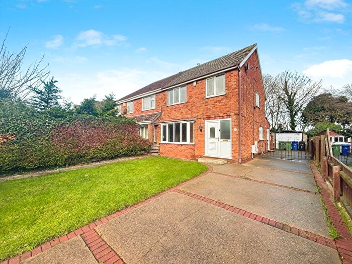3 Bedroom Semi-Detached House For Sale In Highland Tarn, Immingham, Lincolnshire, DN40