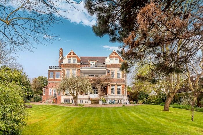 2 Bedroom Flat To Rent In Sydenham Hill, London, SE26