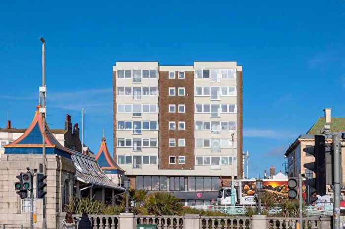 2 Bedroom Flat For Sale In Marine Parade, Brighton, BN2