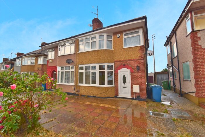 3 Bedroom Semi-Detached House To Rent In Arundel Drive, Harrow, Greater London, HA2