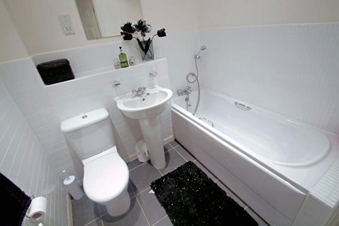 2 Bedroom Apartment To Rent In Lower Burlington Road, Port Marine, Portishead, North Somerset, BS20