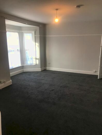 2 Bedroom Flat To Rent In Wordsworth Road, Plymouth, PL2
