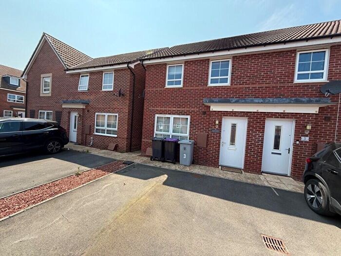 3 Bedroom Semi-Detached House For Sale In Chester Close, Bourne, PE10