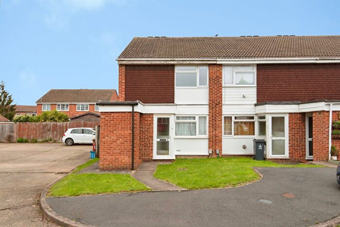 1 Bedroom Maisonette For Sale In Herne Road, Stevenage, SG1