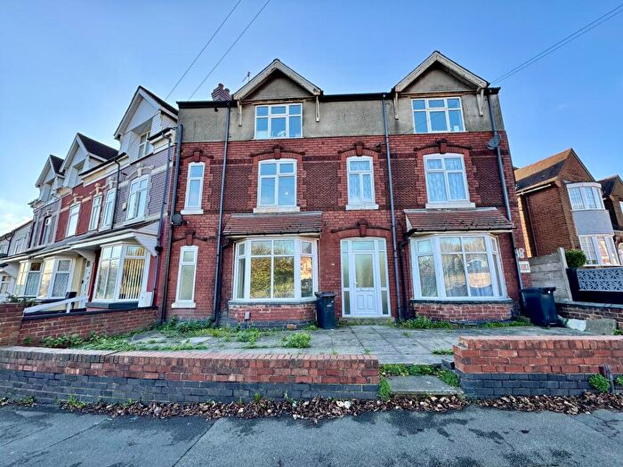 2 Bedroom House To Rent In Blowers Green Road, Dudley, DY2