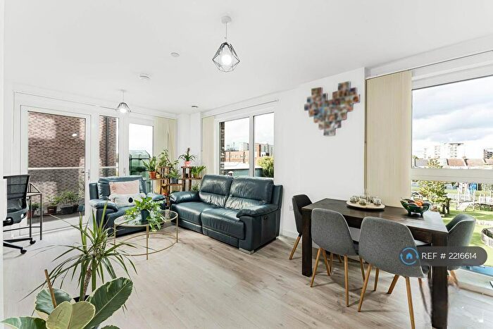 1 Bedroom Flat To Rent In Taylor House, London, E13