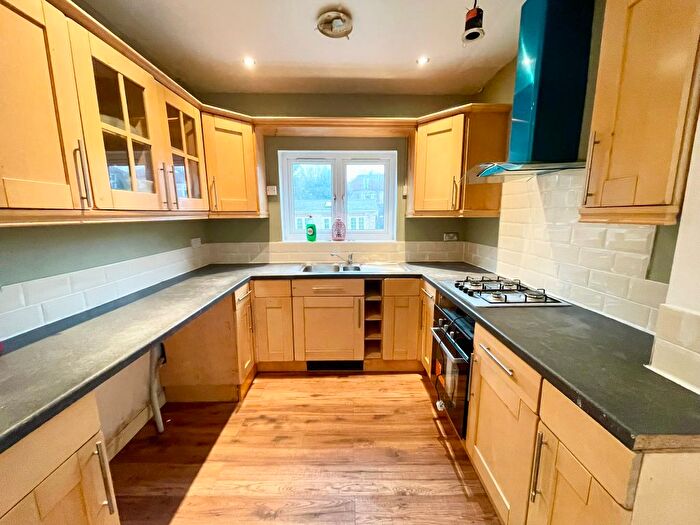 5 Bedroom Semi Detached House To Rent In Windsor Road, London, E11