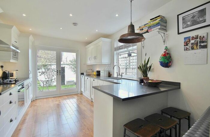 5 Bedroom Property To Rent In Loring Road, Isleworth, TW7