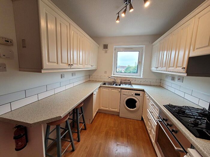 2 Bedroom Flat To Rent In Bryson Road, Polwarth, Edinburgh, EH11