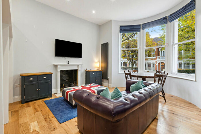 1 Bedroom Apartment To Rent In Altenburg Gardens, Battersea, Sw, SW11