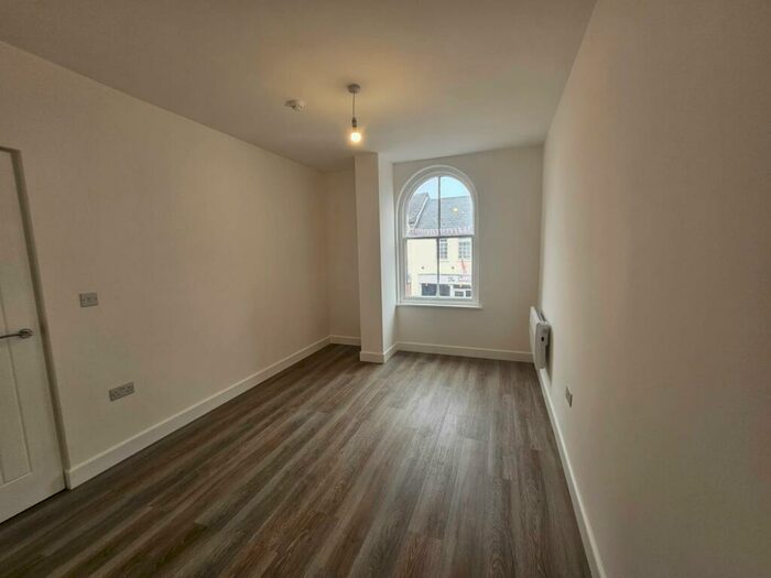 1 Bedroom Flat To Rent In Newcastle Street, ST15