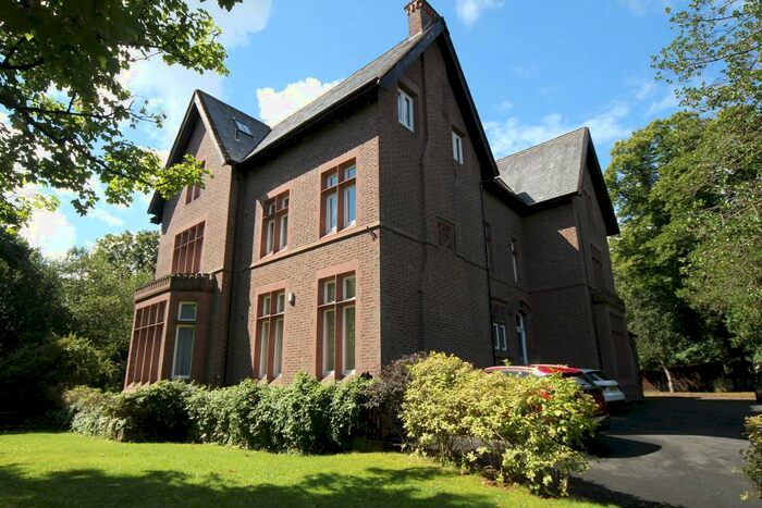 2 Bedroom Apartment To Rent In Aigburth Drive, Liverpool, L17