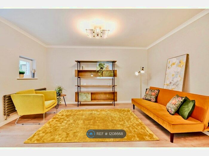 2 Bedroom Flat To Rent In Tivoli Court, London, SE16