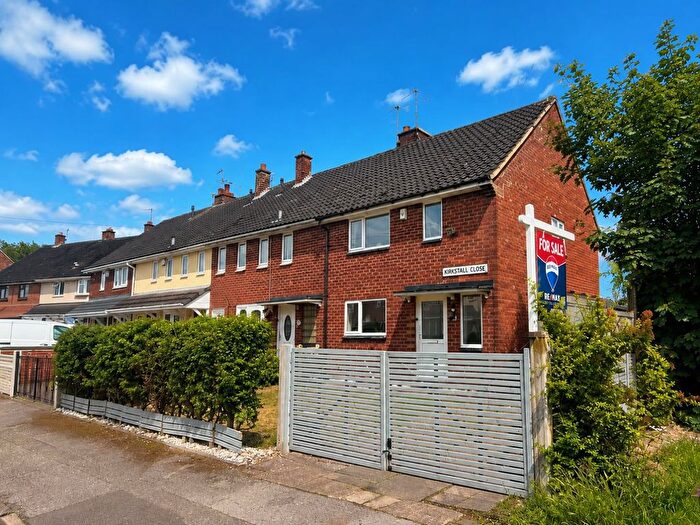 2 Bedroom End Of Terrace House For Sale In Kirkstall Close, Walsall, WS3
