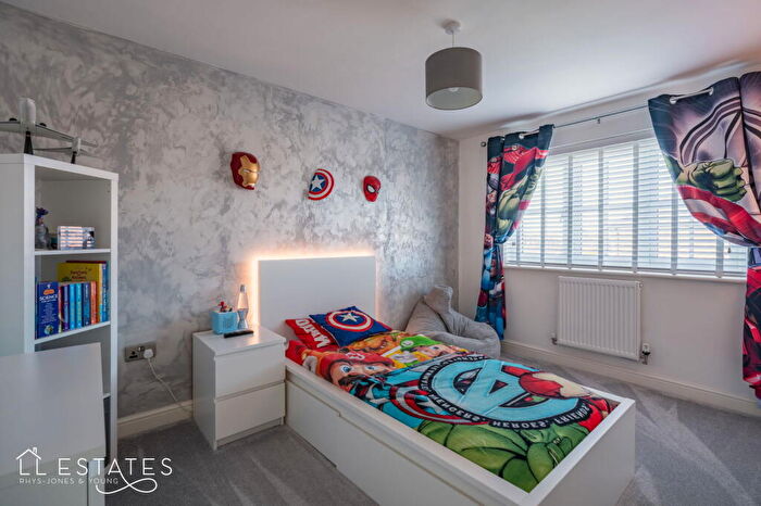 4 Bedroom Detached House For Sale In Llys Walsh, Rhyl, LL18