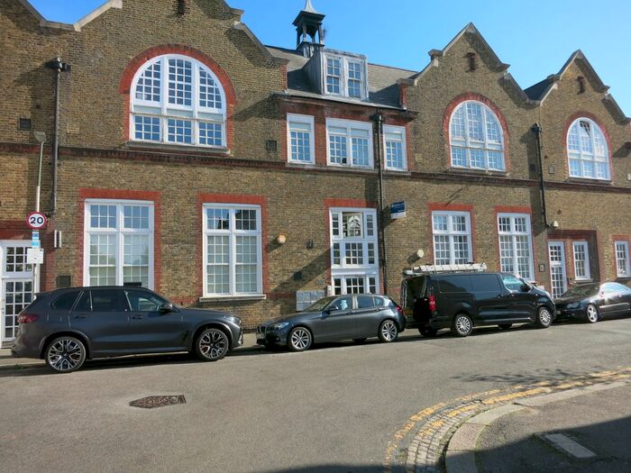 1 Bedroom Flat To Rent In Craven Gardens, Wimbledon, SW19