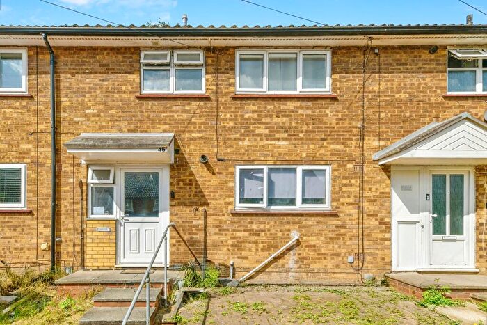3 Bedroom Terraced House For Sale In Kymswell Road, Stevenage, Hertfordshire, SG2