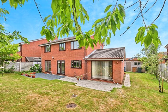 4 Bedroom Detached House For Sale In Broadlands Rise, Lichfield, Staffordshire, WS14