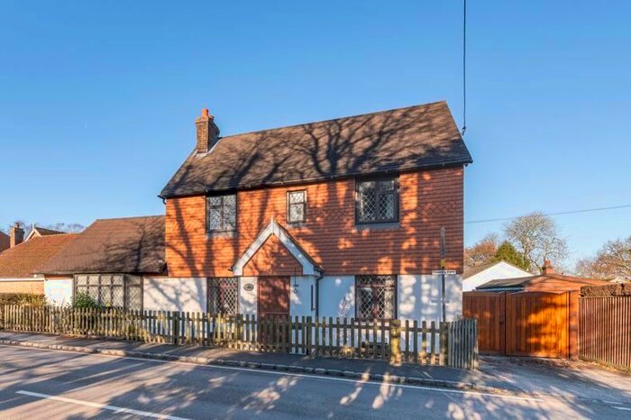 4 Bedroom Detached House For Sale In High Street, Blackboys, Uckfield, TN22