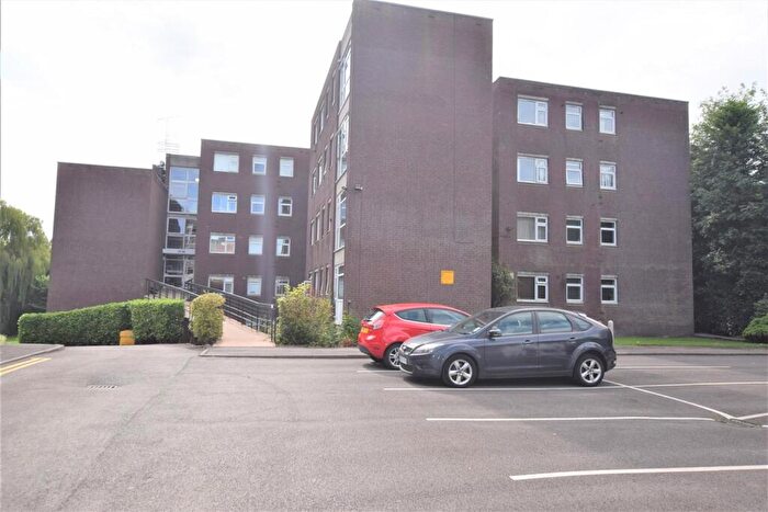 2 Bedroom Apartment To Rent In The Beeches, Didsbury, M20