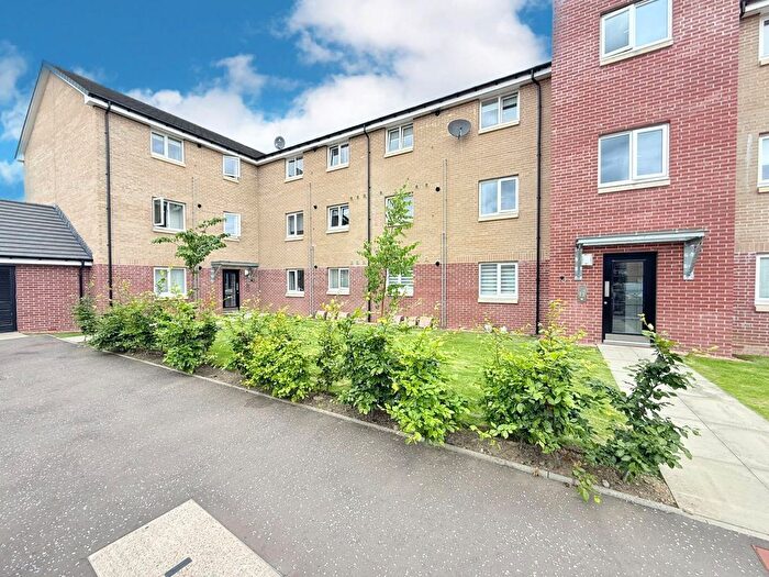 2 Bedroom Flat For Sale In Thornbank Crescent, Falkirk, FK2