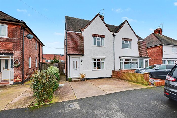 3 Bedroom Semi Detached House For Sale In Sidney Road, Beeston, Nottingham, NG9