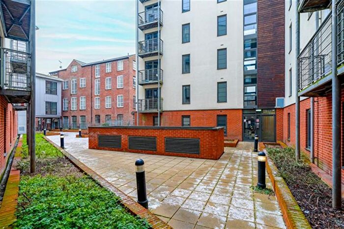 2 Bedroom Flat To Rent In Park West, Derby Road, NG7