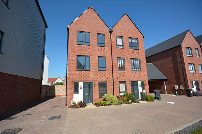 4 Bedroom Semi-Detached House To Rent In Smith Crescent, Beaulieu Park, CM1